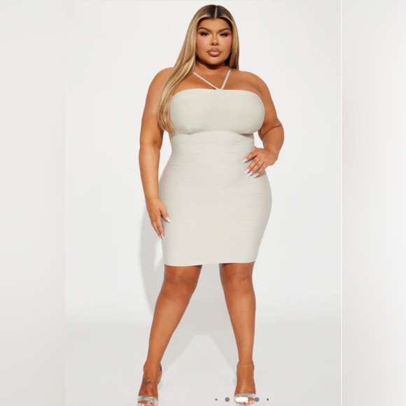 Fashion Nova Dresses & Skirts - Fashion Nova Strapless Glitter Dress